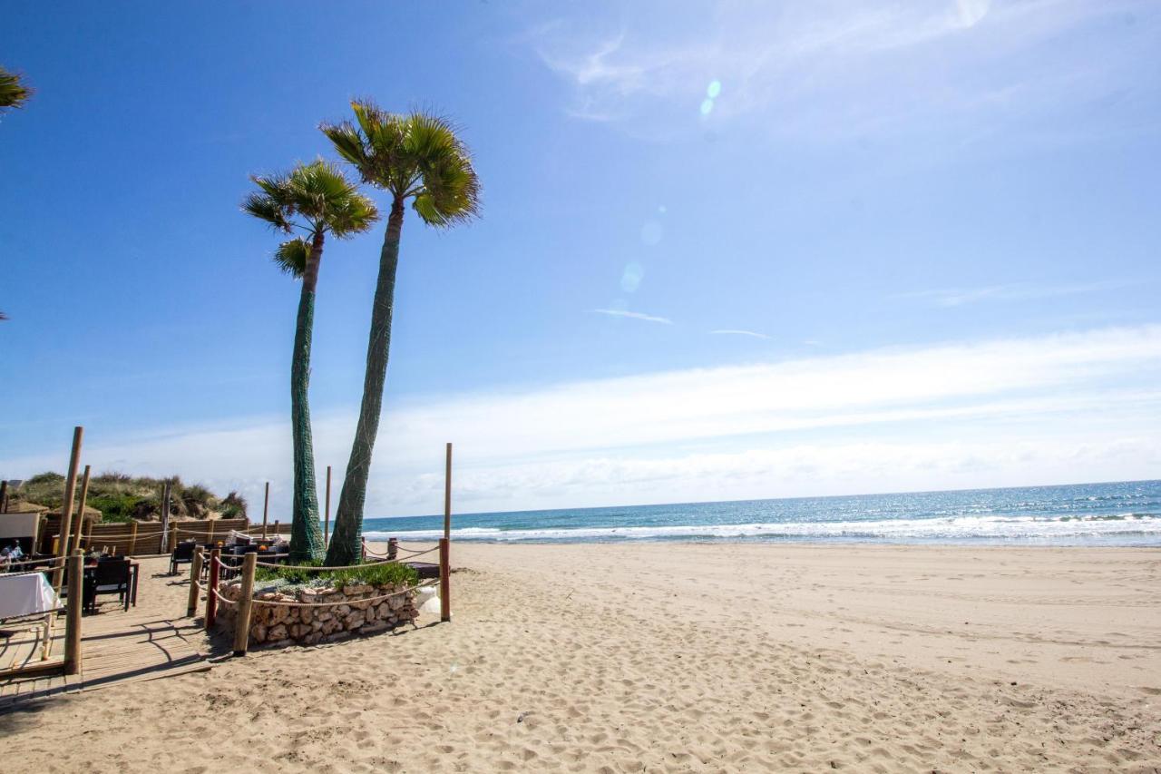 Perfectly Located Beachside Apartment In Elviria ماربيا المظهر الخارجي الصورة